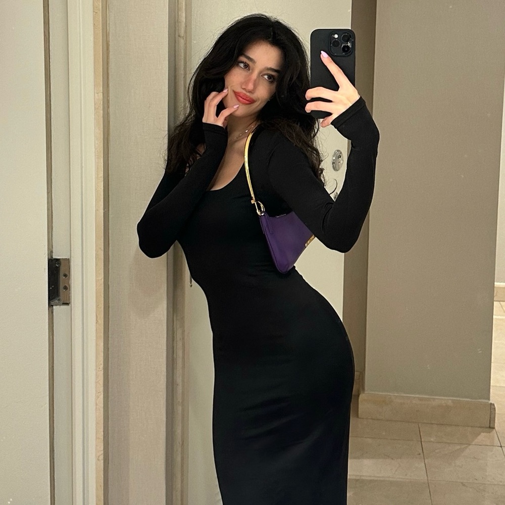 Fashion Nova Double Lined Maxi Dress XS

﻿